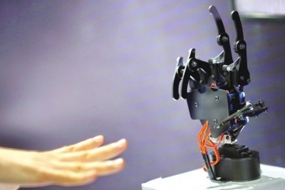 5G聯(lián)合創(chuàng)新,駛?cè)肟燔嚨? 信息咨詢服務(wù)助力產(chǎn)業(yè)升級